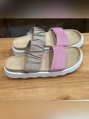 Koolaburra by Ugg Taylor platform slide sandals